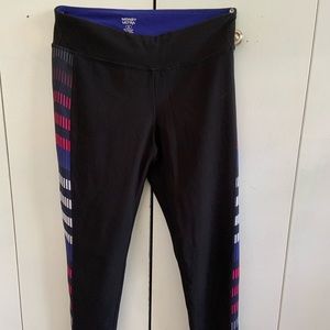 Black athletic leggings